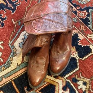Men’s Lucchese Size 10 Cowboy Boots, Riding- heel, excellent condition.